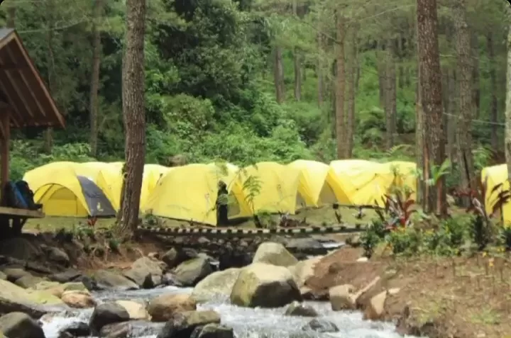 Tidak Jauh dari Gerbang Tol Pamulihan, Kini Anda dapat Merasakan Betapa Syahdu Suasana Tempat Wisata Camping di Sumedang!