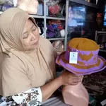 Indahnya Kerajinan Topi Rajut Warga Kota Mojokerto, Tembus Pasar Serambi Makkah