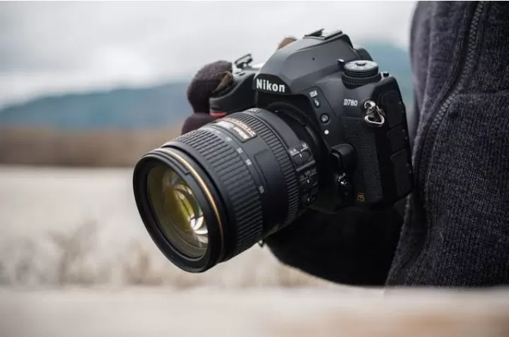 Nikon D780: DSLR Full-Frame dengan Kemampuan Video Profesional