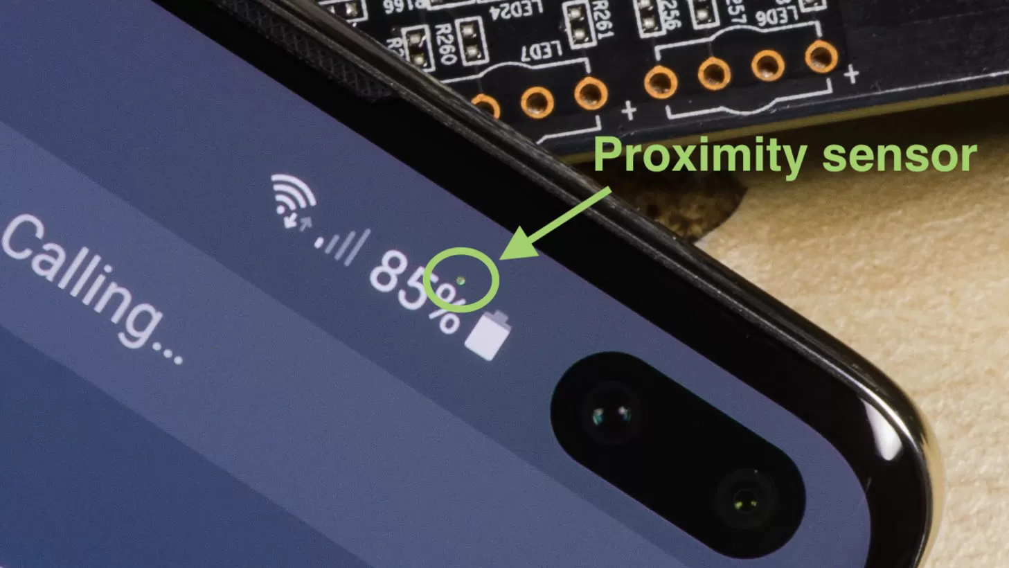 Sensor Proximity: Mengenal Teknologi yang Membuat Layar HP Mati saat Menelpon atau Mendengarkan Voice Note di WhatsApp