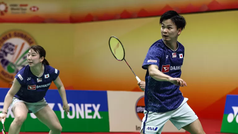 Pulangkan Rekan Senegaranya, Yuta Watanabe dan Arisa Higashino Maju ke Semifinal Malaysia Open 2024