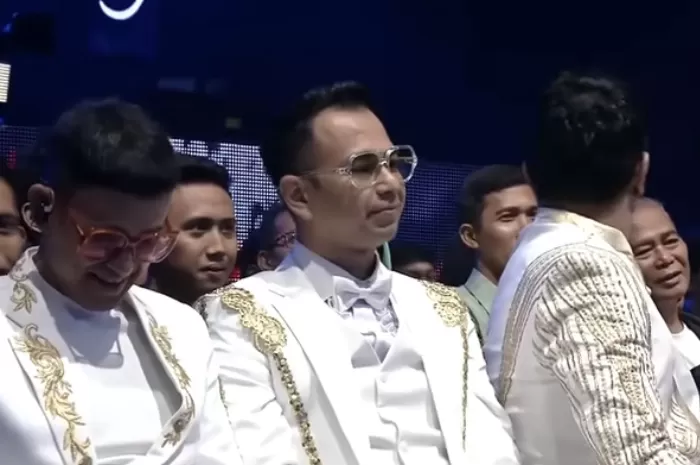Dukung Prabowo Subianto, Raffi Ahmad Kena Roasting Kiky Saputri hingga Disinggung Soal Proyek, Ekspresinya Jadi Sorotan