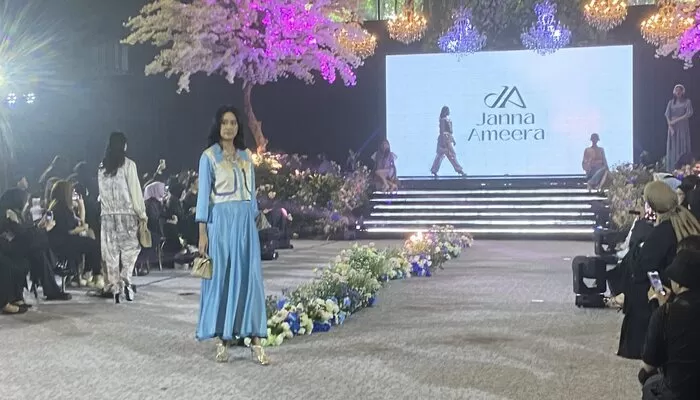 Fashion Show Janna Ameera ‘Romantic Blossom’ Pukau Jakarta Tampilkan Flaneur Series