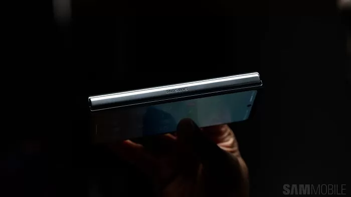 Gunakan Teknologi Baru 'Ironflex', Keunggulan Samsung Galaxy Z Fold 6  Dapat Mengubah Cara Pandang Ponsel Lipat!