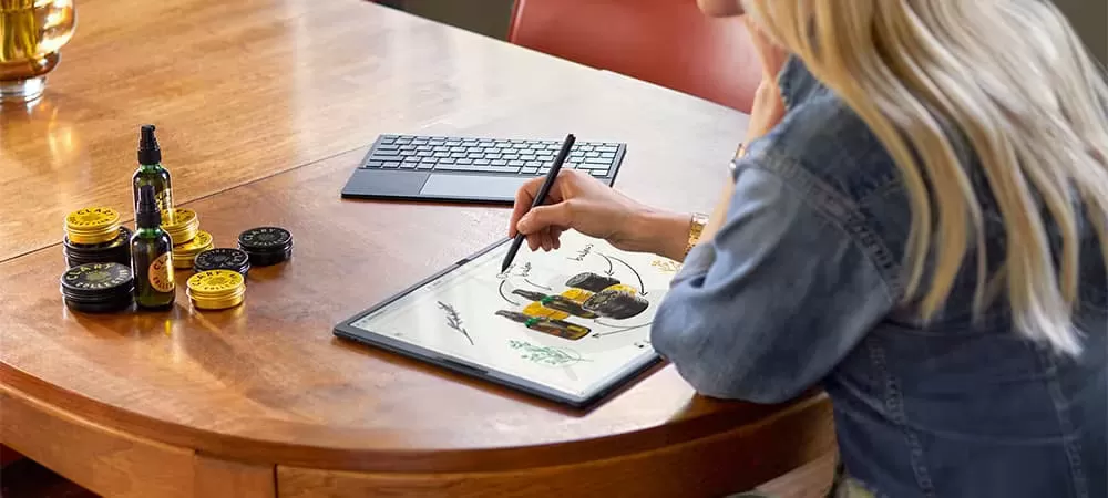 WOW! HP Spectre Foldable: Laptop 3 in 1 yang Bisa juga Jadi Tablet dan Desktop, Desain Luar Biasa dan Performa Handal