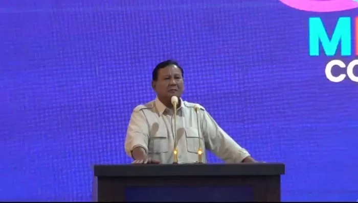 Bangga Sudah Raih Kesuksesan, Prabowo Subianto Beri Bantuan Mesin hingga Bebek Petelur Buat Pengusaha UMKM