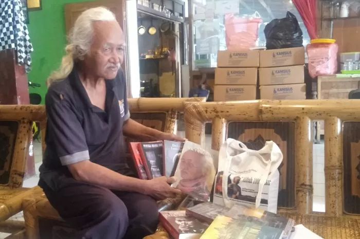 Tak Lagi Bagi-Bagi Sayuran, Peringati 22 Tahun Ruwat Rawat Borobudur Hibahkan Ribuan Buku