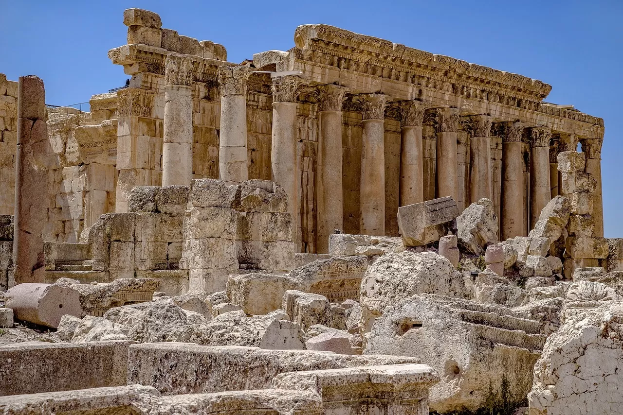 Temukan Kuil di Bawah Tempat Parkir, Arkeolog Ungkap Bukti Peninggalan Kaisar Romawi Pertama Pemeluk Agama Kristen