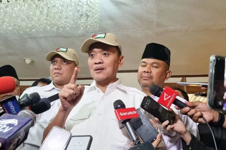 Wakil Komandan Tim Hukum TKN Prabowo Gibran Habiburokhman Minta Amin Hormati Netralitas TNI: Jangan Arogan dan Paksa Pakai Fasilitas Militer