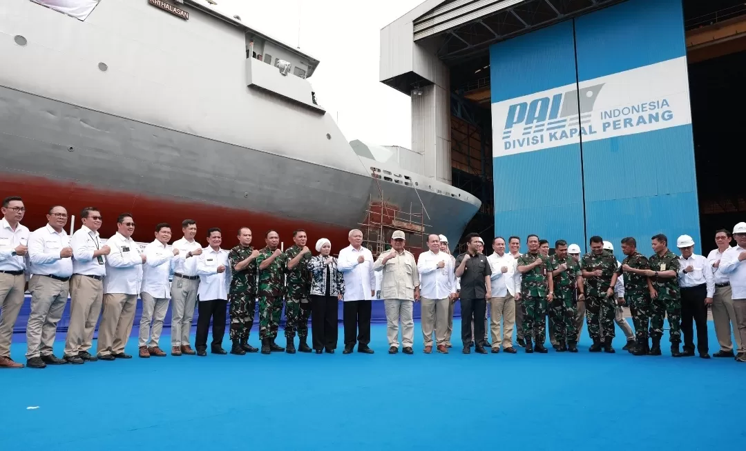 Tinjau PT PAL Indonesia, Prabowo Bangga Fregat Merah Putih  10 Persen Dibuat Putra Putri Indonesia