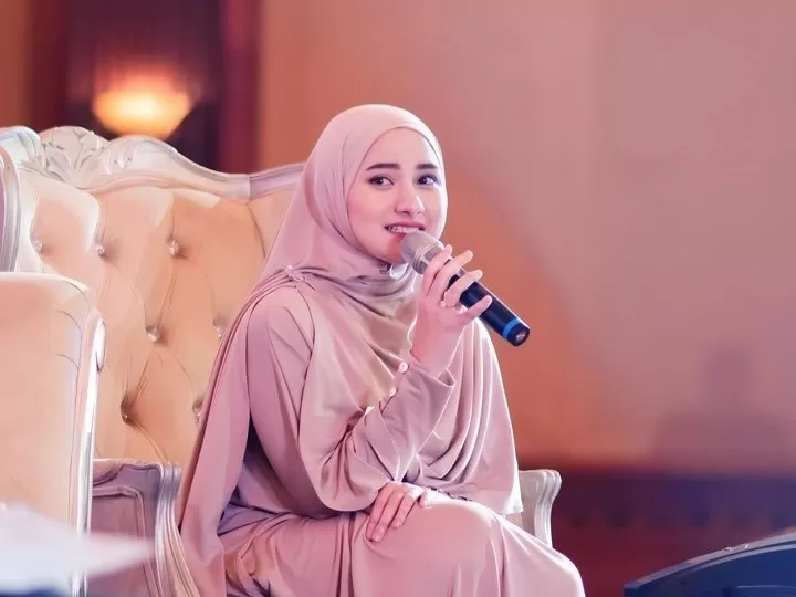 Duet Nadhira Shafa dan Iss Arffan: dengan lirik lagu yang berjudul "Sempurnakan Aku"