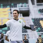 Pelatih Anyar Persebaya SIap Jalani Debut Resmi Di Liga 1 Lawan PSIS