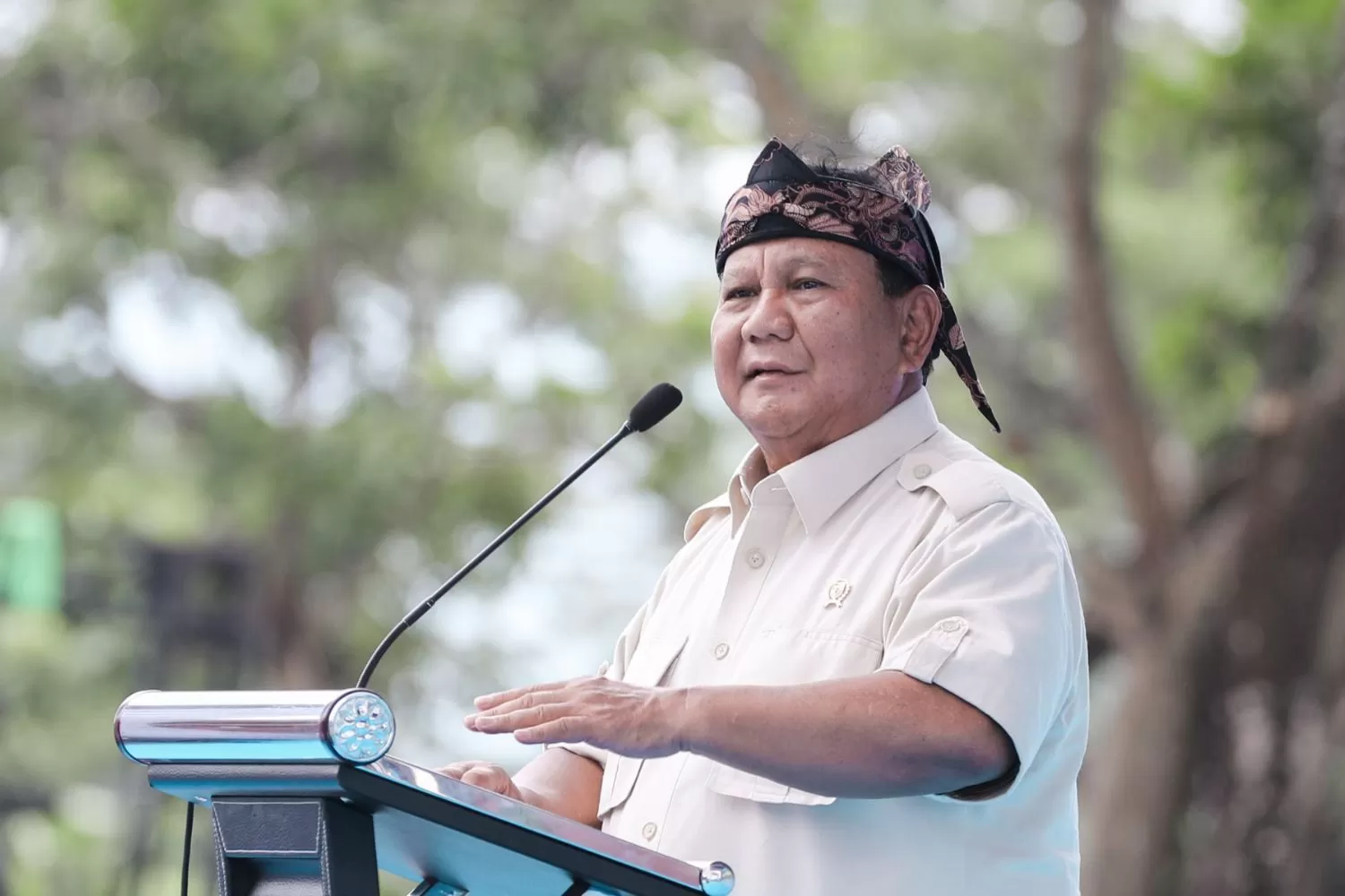 Prabowo Dapat Sambutan Hangat dari Ribuan Petani dan Peternak di Sumedang