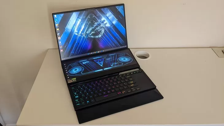 ASUS ROG Zephyrus Duo 16, Laptop Multipurpose yang Layak Diandalkan