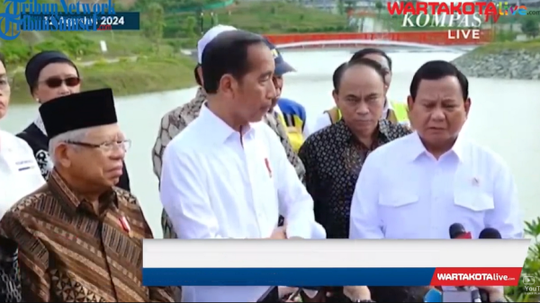 Jokowi Tatap Wajah Prabowo yang Ditanya Tiga Kali Keberlanjutan IKN